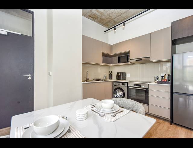 1 BEDROOM APARTMENT FOR SALE IN SANDOWN